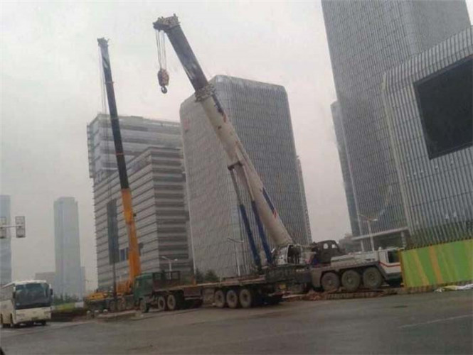 合肥市25吨吊车能吊多重设备？